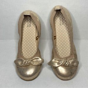NWOT Gold lightweight ballet flats